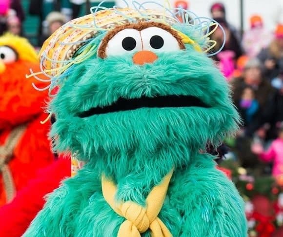 HollyWeird: Sesame Place Catches Heat for Gaslighting