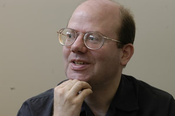 Wikipedia Founder Doesn’t Trust Wikipedia