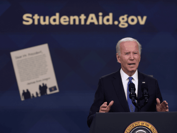 Student Loan Forgiveness Bails Out the Rich? – Swamponomics