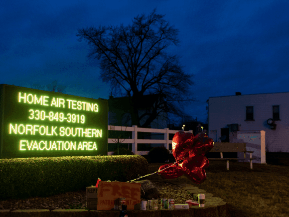 Biden Problems: Rats, Trains, and 2024 Contenders