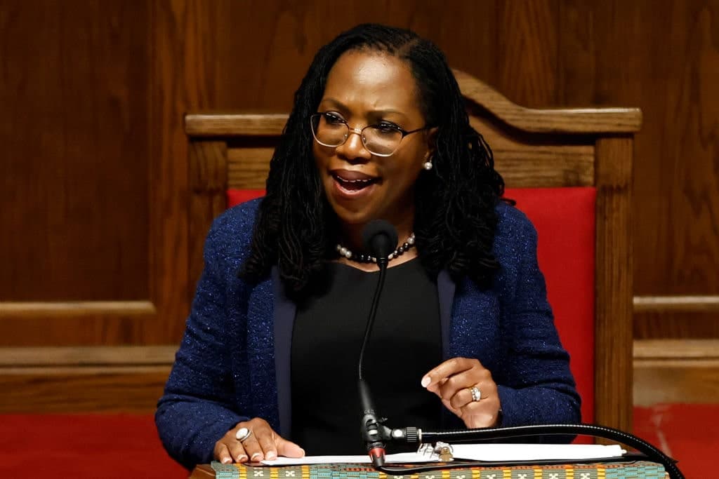 SCOTUS Smites the Lower Courts – No More Universal Injunctions