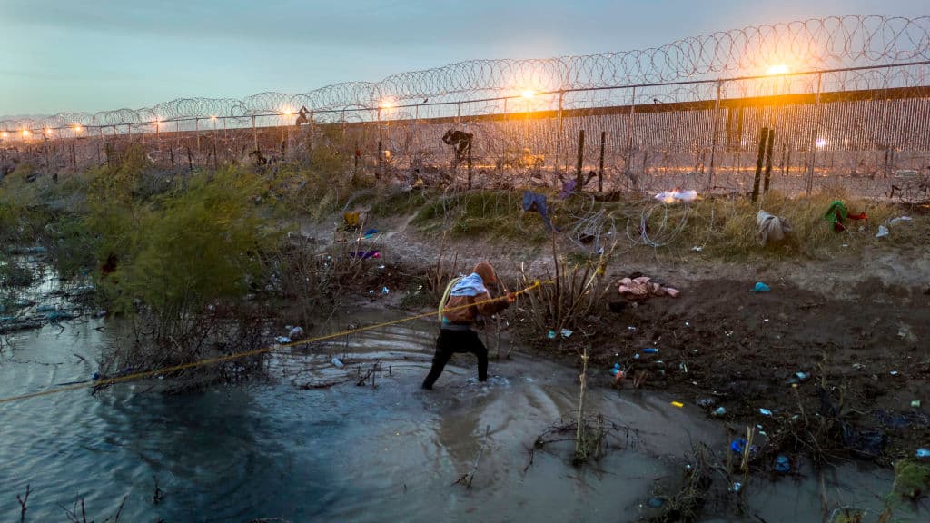 CA Bill May Prioritize Migrants for Disaster Relief