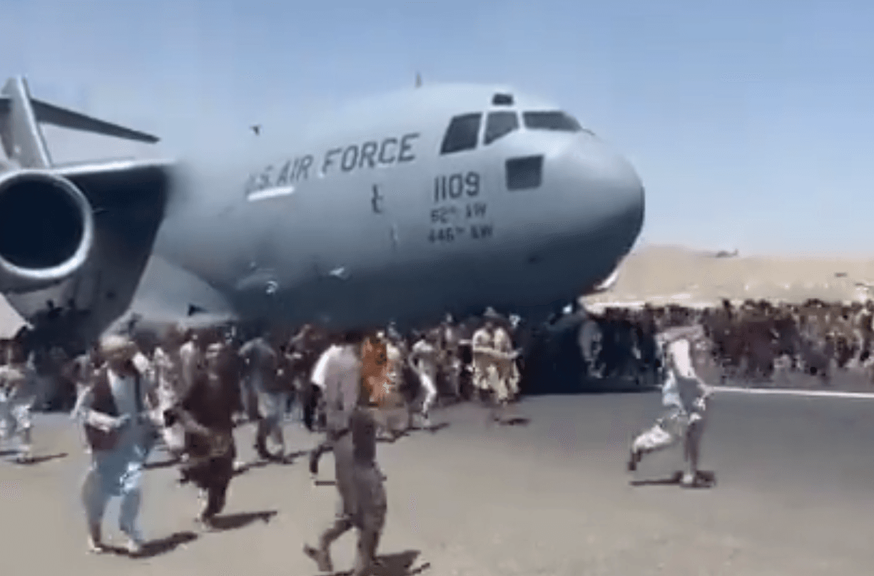 US Evacuation Flights Suspended – Chaos at Airport