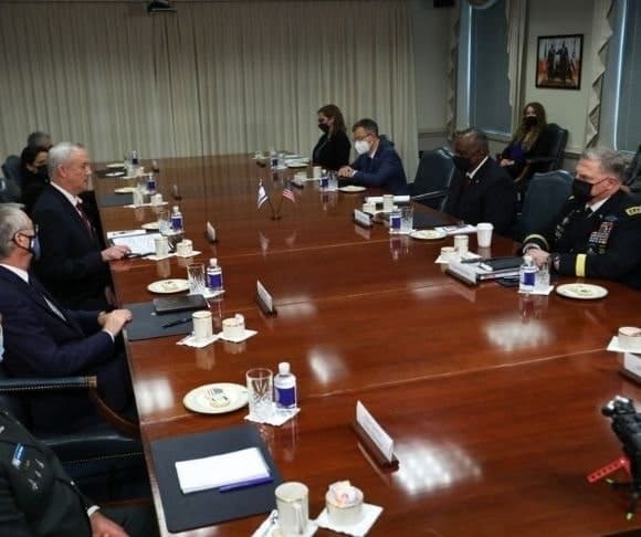 What Our Country Wants From Pentagon Leaders for Christmas
