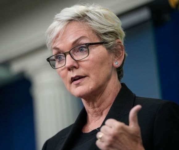 Energy Secretary’s Antoinette Moment: Let Them Buy Solar Panels