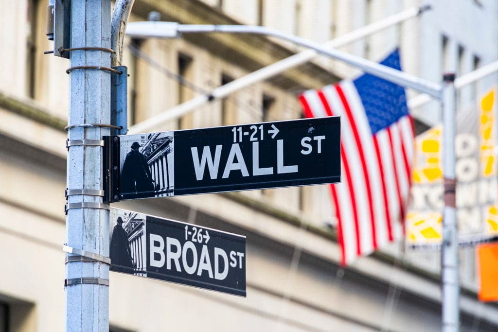 Bond Market Panics as National Debt Hits $40 Trillion