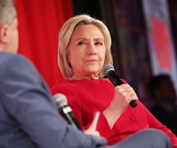 Political Odds: Hillary Clinton's Last-Minute Sprint?
