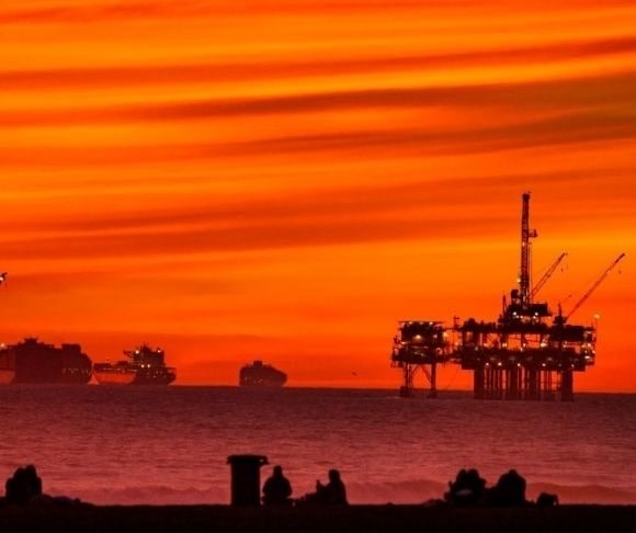 GettyImages-1309622166 oil rig