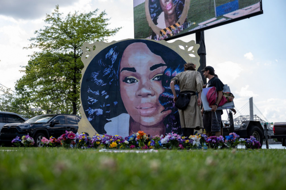 Remembrance Event Held In Louisville To Mark Breonna Taylor's 28th Birthday