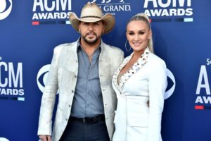 GettyImages-1141337221 Jason Aldean and Brittany Aldean