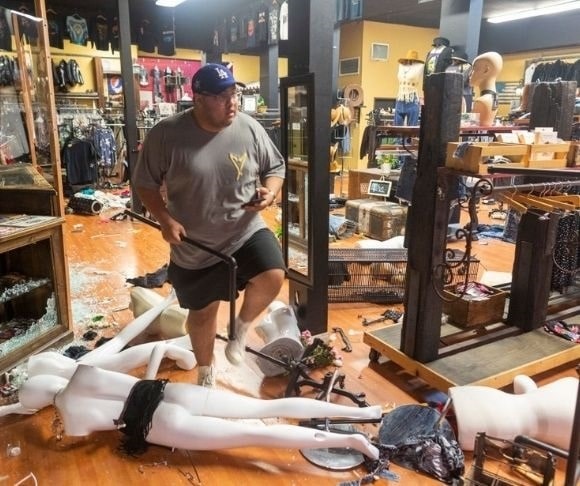 California Retailers and Shoppers Traumatized by Smash-and-Grabs