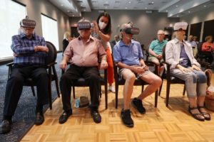 GettyImages-1321184275 virtual reality