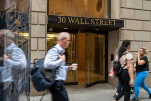 GettyImages-1242107350 Wall Street