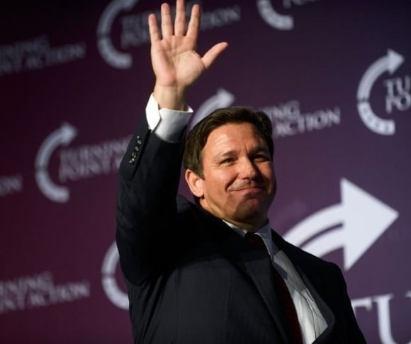 Independents Are Thumbs Up on DeSantis Air