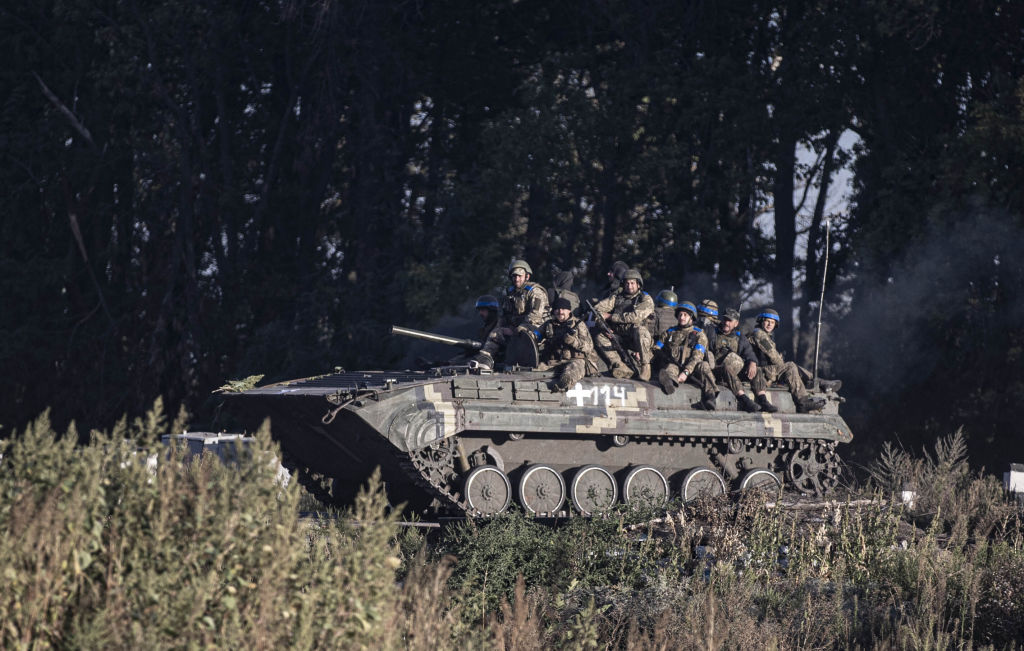GettyImages-1243077177-ukraine tank-min