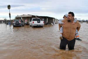 GettyImages-1456852416 CA flooding