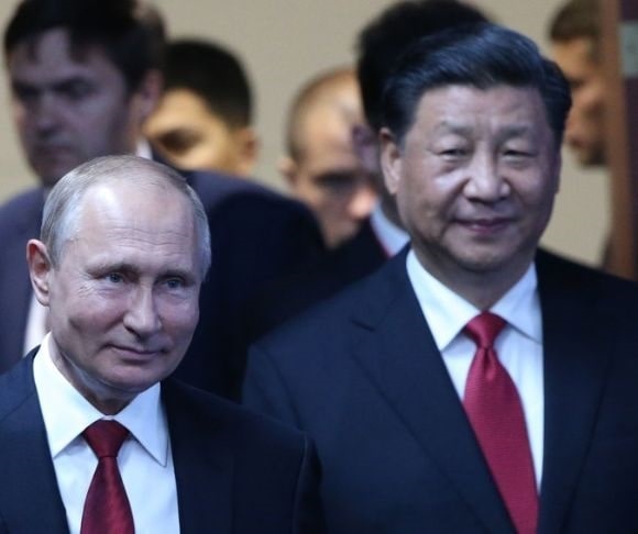 Friendship Between China and Russia Is a Threat to the US Dollar