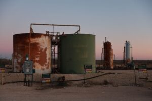 GettyImages-1384602444 crude oil