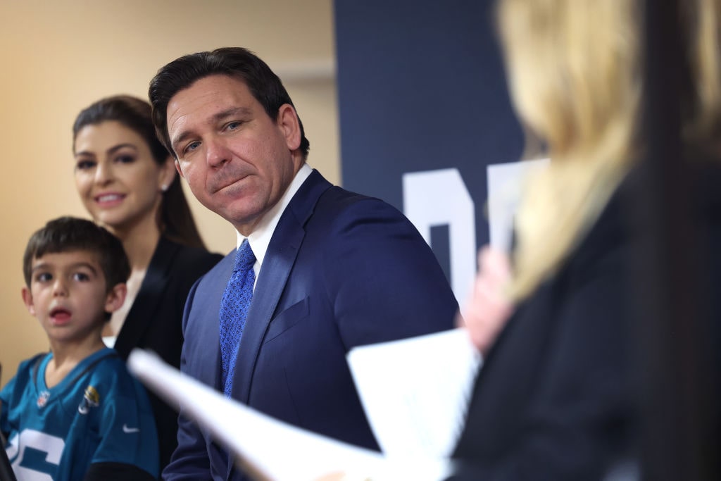 DeSantis Descends, Haley Launches, and Fetterman Stays Sassy