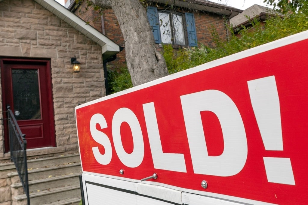 Easing Mortgage Rates Boost New Home Sales