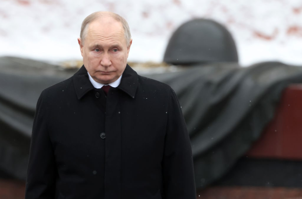 Russia Sanctions – Biden’s Doomed Economic War on Putin
