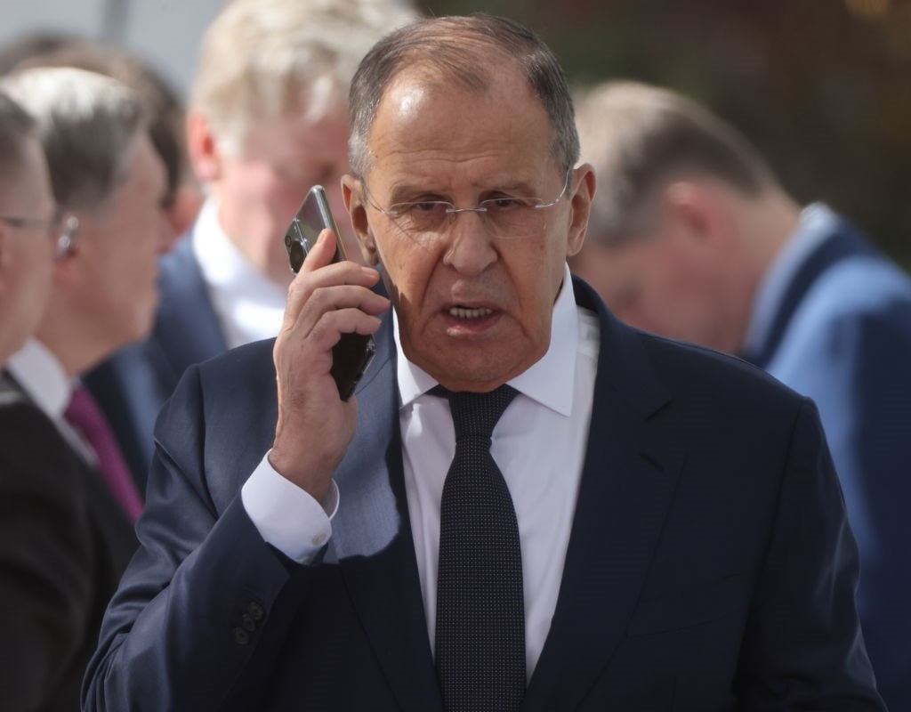 Russian Foreign Minister Lavrov Goes to China Seeking Support