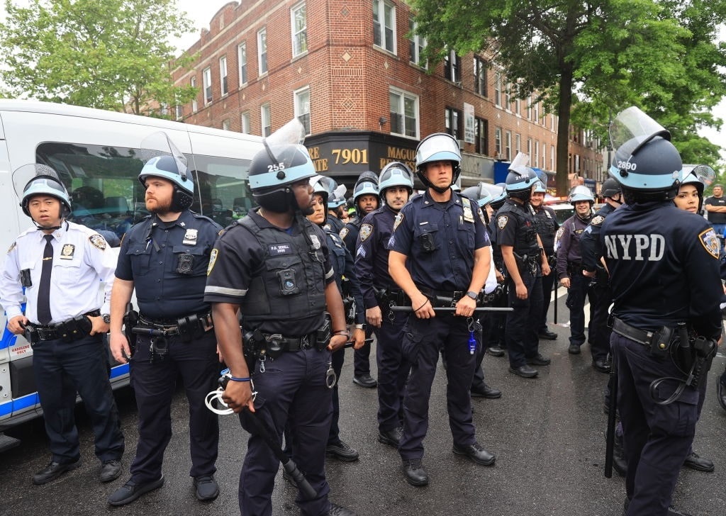 NYC Police Leaving the Force in Droves