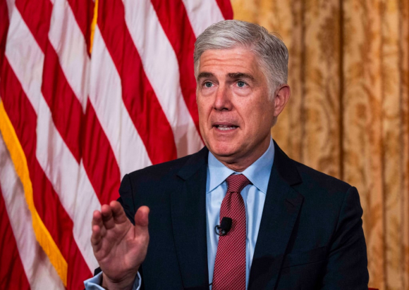 GettyImages-2175594026-min gorsuch