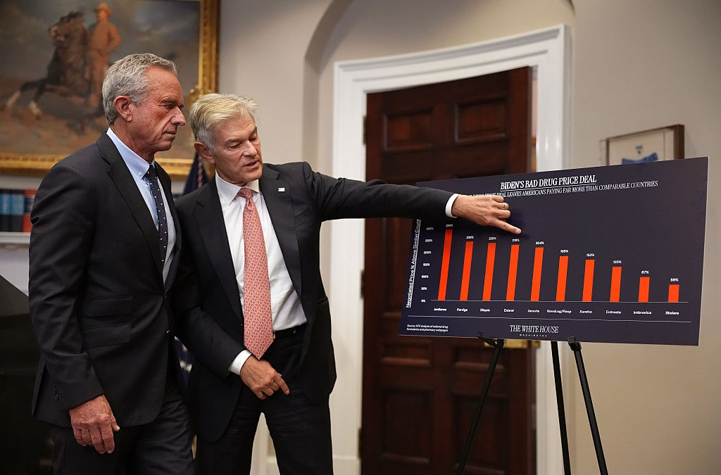 Trump Gets 9 More Pharmaceutical Companies to Lower Drug Prices – NEWSBREAK