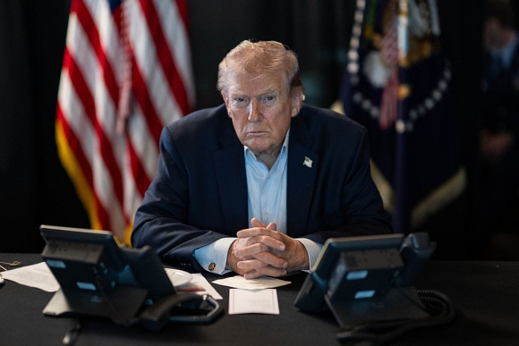 Trump Monitors Military Operations at White House WASHINGTON DC, USA - MARCH 02: (----EDITORIAL USE ONLY â" MANDATORY CREDIT - 'THE WHITE HOUSE'S X ACCOUNT / HANDOUT' - NO MARKETING NO ADVERTISING CAMPAIGNS - DISTRIBUTED AS A SERVICE TO CLIENTS----) U.S. President Donald J. Trump sits at a table monitoring military operations during Operation Epic Fury against Iran, with U.S. flags visible behind him, in Washington, United States, on March 02, 2026. (Photo by The White House via X Account/Anadolu via Getty Images)